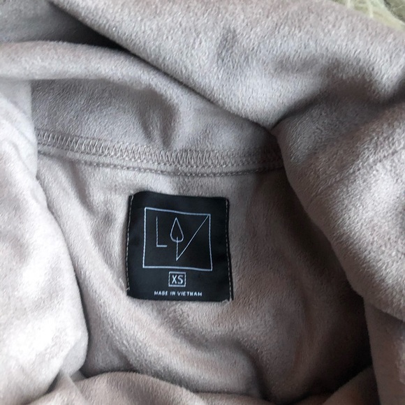 Lime & Vine Faux Suede Cowl Neck!! - Picture 4 of 4